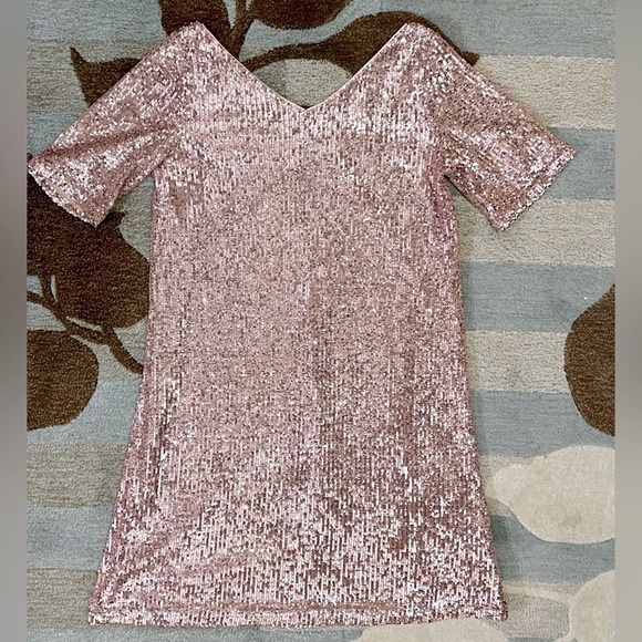 Ann Taylor Short Sleeve Pink Mini Sequin V-Neck Shift Dress - Picture 6 of 9